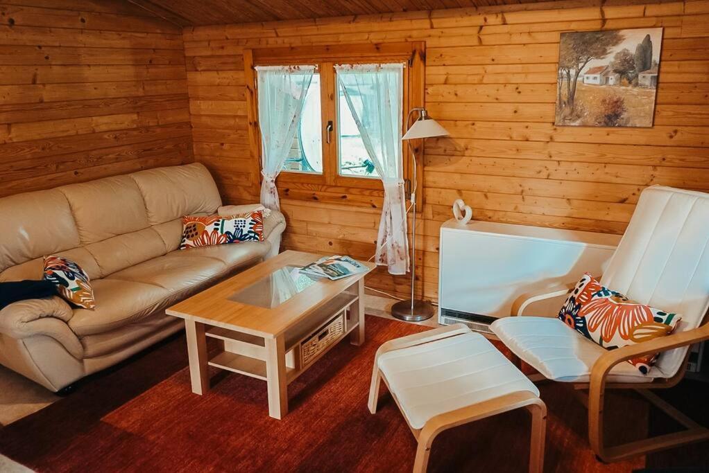 Holzhaus Direkt Am See Priepert Екстериор снимка