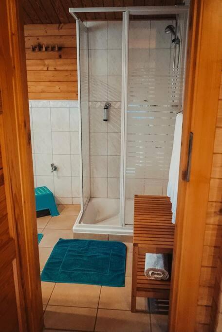 Holzhaus Direkt Am See Priepert Екстериор снимка